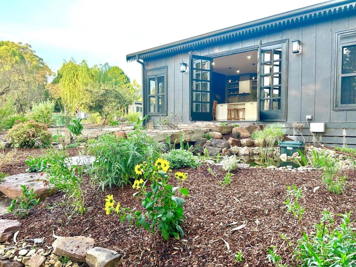 הוילה Launching Place The Temple - Country Farm Retreat מראה חיצוני תמונה