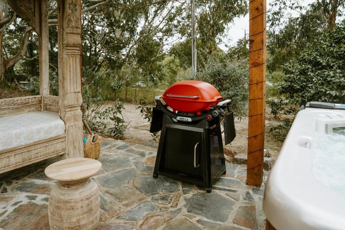 הוילה Launching Place The Temple - Country Farm Retreat מראה חיצוני תמונה