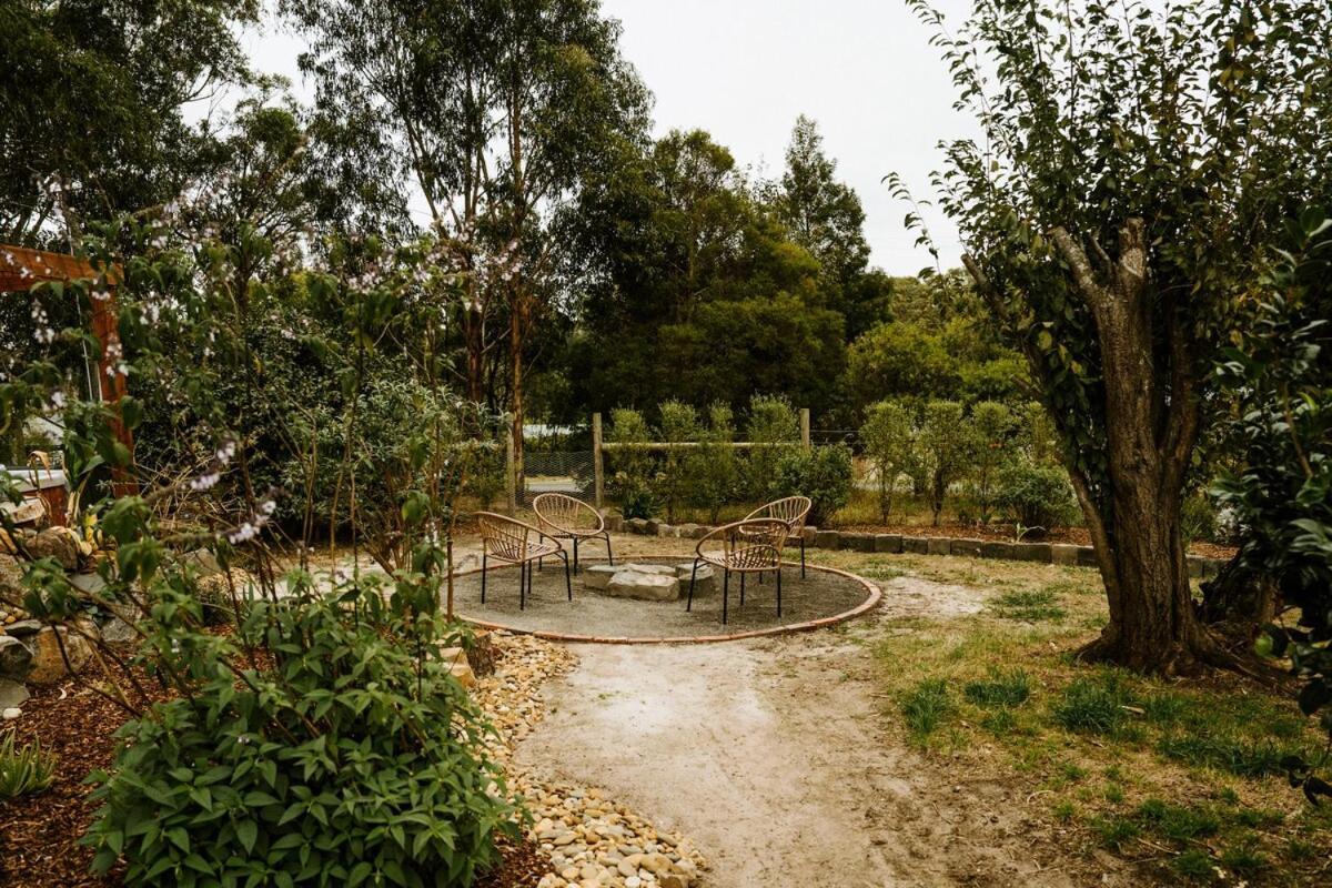 הוילה Launching Place The Temple - Country Farm Retreat מראה חיצוני תמונה